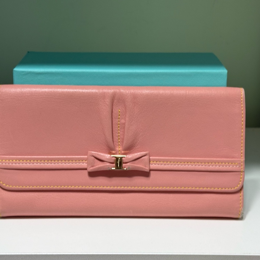 Salvatore Ferragamo pink wallet